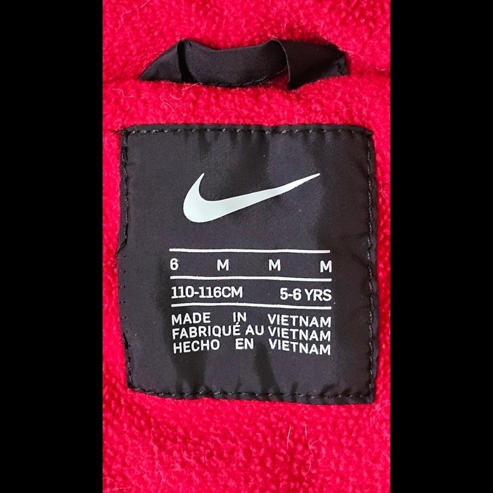 Nike Kids Black & Red Puffer Jacket Size 5/6Y - Picture 9 of 9